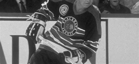 Умер легендарный хоккеист НХЛ Бобби Халл Орловская среда