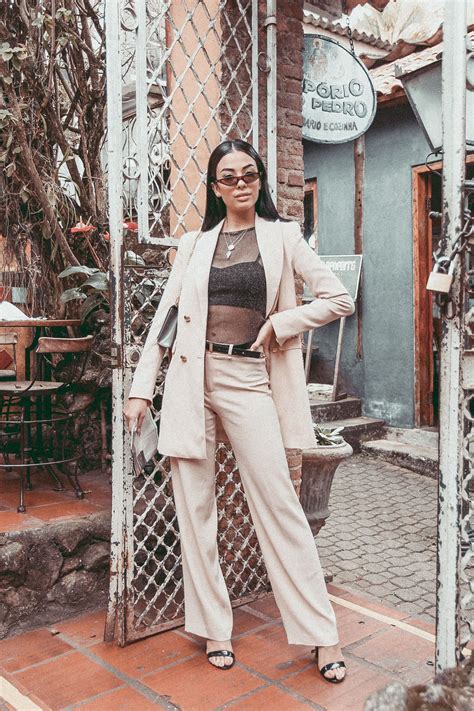Jun 29, 2021 · berikut ini beberapa inspirasi padu padan outfit dengan bawahan rok ala seviqe febinita yang bisa kamu sontek, simak yuk! Pin by JustMe on OOTD (With images) | Pantsuit, Pants, Fashion