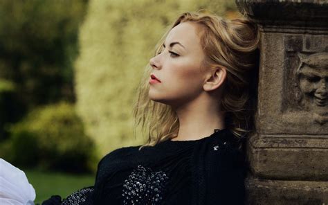 Charlotte Church Wallpapers Images Photos Pictures Backgrounds