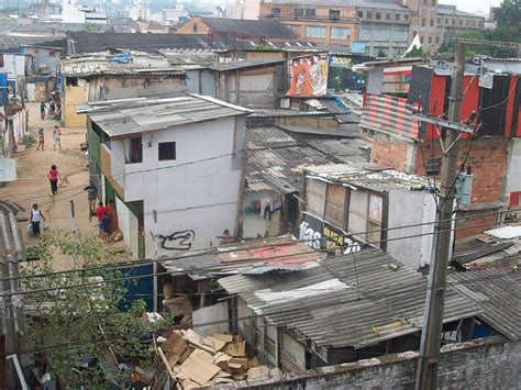 The favelas of rio de janeiro in jpg wikimedia commons favela chic paraisopolis {favel issues} favela sao paulo brazil slums. Revamping Favelas: Top 10 Facts About Poverty in Sao Paulo ...