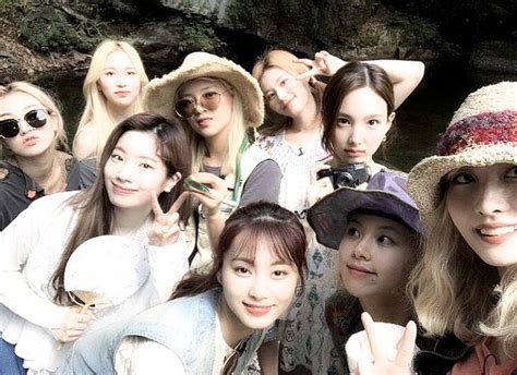 Twice Ot9 Icons Couple Photos Photo Scenes