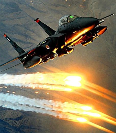 U S Air Force Boeing F 15E Strike Eagle Eagle Deploying Flares Jet