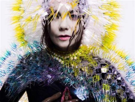 Björk Speaks Out Over Sexual Harassment Experience Clash Magazine Music News Reviews And Interviews