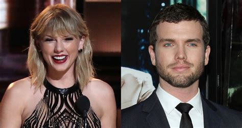 Taylor Swift Supports Brother Austins New Film ‘live By Night