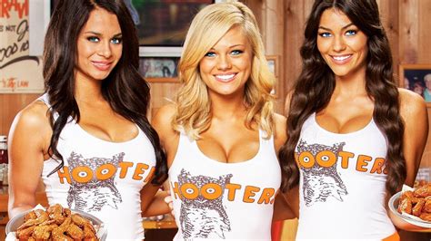 F Ive Been A Hooters Waitress In Miami For Almost Years Ama R Casualiama