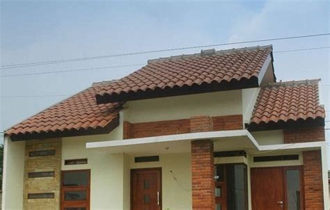 Warnanya pun sangat mengilap dan mulus pun bisa buat rumah kamu tampil lebih menarik. Gambar Rumah Minimalis Atap Susun Tiga