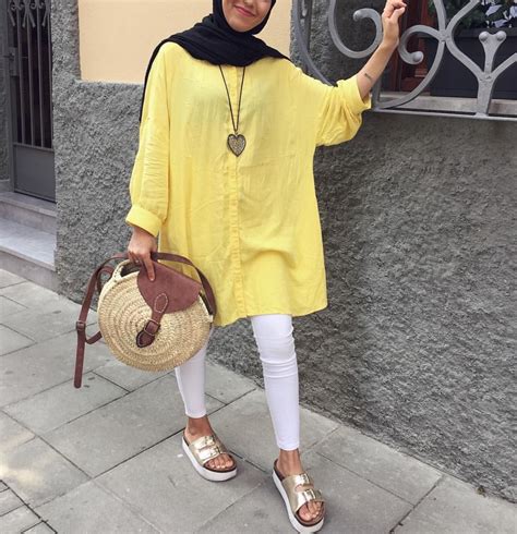 Dim Yellow And White Casual Hijab Outfit Hijabi Outfits Hijab Chic Fashion Outfits Modesty