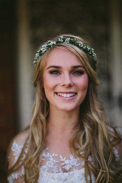 11 Eye Poppingly Beautiful Bridal Flower Crowns Articles