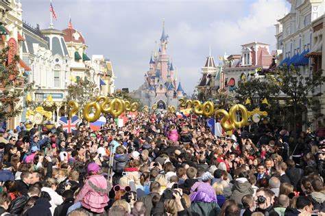 Disney Parks Bon Anniversaire Disneyland Paris