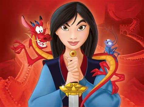 Çinli genç bir kadının hasta babasının yerine onun görevini yerine getirmek için erkek kılığına girerek i̇mparatorluk ordusu'na katılmasını ve kimsenin hayal edemeyeceği kadar başarılı olup bir efsane haline gelişini anlatıyor. Disney moves 'Mulan' reboot to March 2020 | English Movie News - Times of India