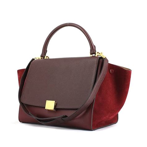 Maybe you would like to learn more about one of these? Sac à main Celine Trapeze 326268 | Collector Square