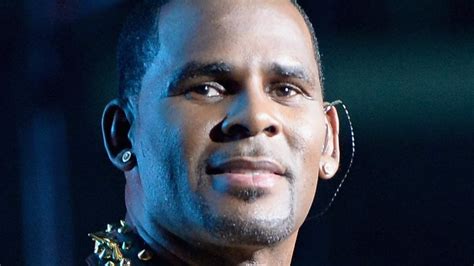 r kelly sex tape singer allegedly seen having sex with free download nude photo gallery