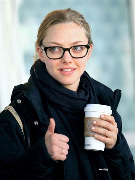 the sexiest famous girls who wear glasses famous girls amanda seyfried photos glasses