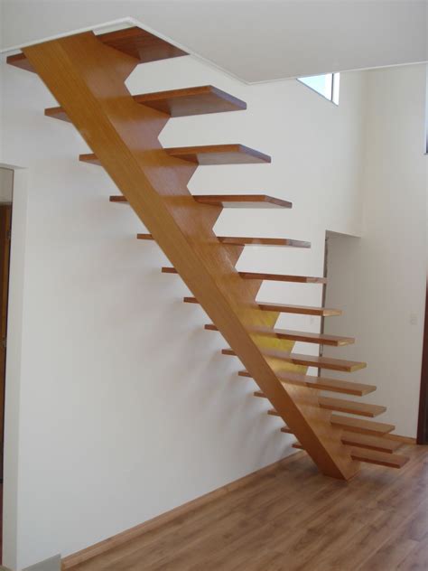 Tipos De Escadas Escada Com Viga Central Design De Escada Escadaria