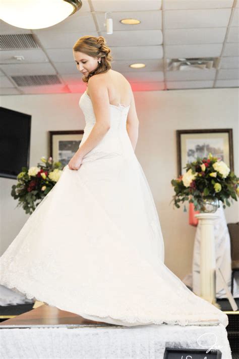 Https://tommynaija.com/wedding/where Can I Consign My Wedding Dress