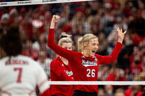 2021 Nebraska Volleyball Position Reviews Middle Blocker Nebraska