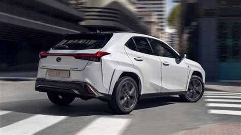 Preview 2023 Lexus Ux Gains Improved Infotainment Standard Hybrid