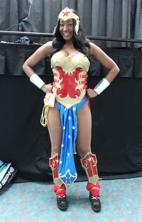 Wonder Woman The Absolute Best Cosplays From Comic Con 2015