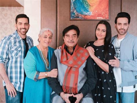 Sonakshi Shares A Heartfelt Birthday Wish For Father Shatrughan Sinha