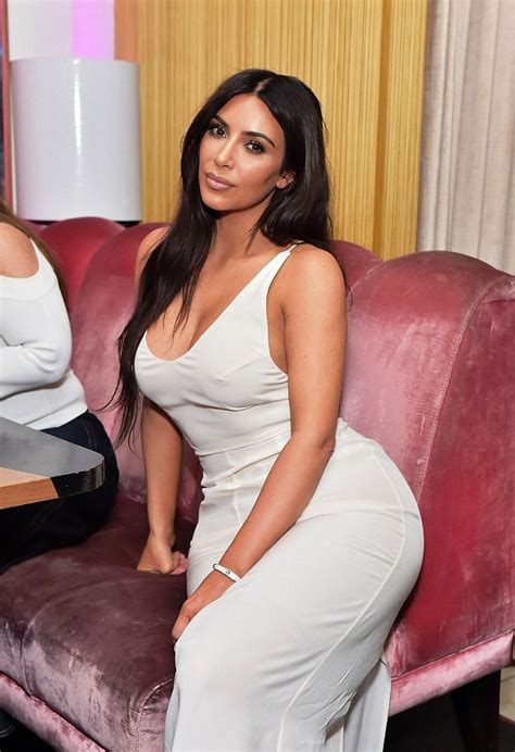 Kim Kardashian Shows Off Her Hourglass Curves In White Dress Photos Fow 24 News