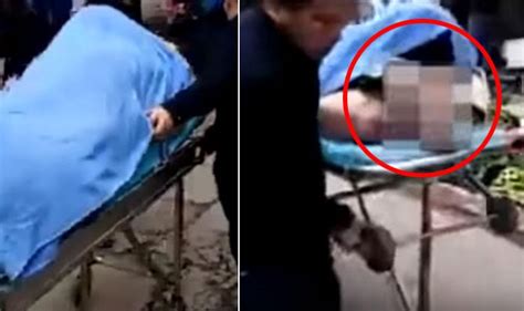 Old Man Who Died During Sex Is Wheeled Away On Stretcher महिला से