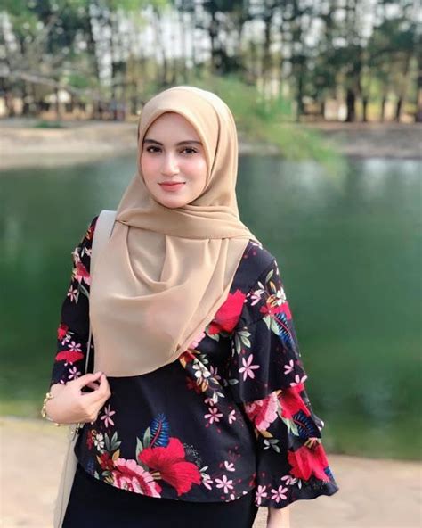 Malay Beautiful Hijaber Asyiqin Khairi Cute Pemuja Wanita Di Hijab Chic Casual Hijab