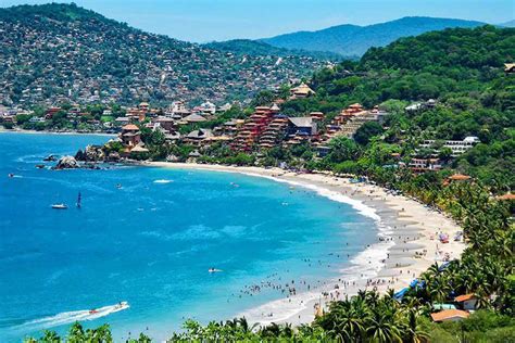 Ixtapa Zihuatanejo Receives The Safe Travels Seal For Being A Clean And