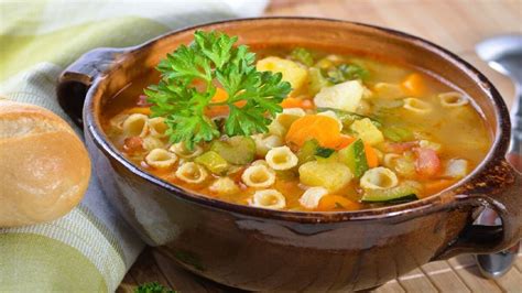 Receita De Sopa De Macarrão Com Legumes • Ana Maria Braga