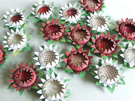 A food blogging friend of mine (the. michele made me: Tutorial: Toilet Roll Flower Brooch and ...