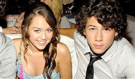 Selena gomez, husband, age, networth, family,height, boyfriends, lifestyle, biography& more · 1 comment. Nick Jonas - biography, photos, facts, family, affairs, height and weight 2021