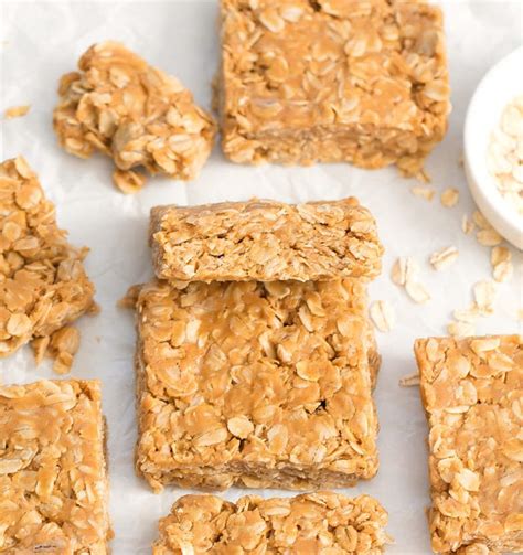 Deliciously easy no bake homemade breakfast bars with just 5 main ingredients, perfect for meal prep. 3 Ingredient No Bake Oatmeal Bars - Kirbie's Cravings