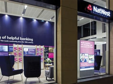 The bank established credit and debit card payment handling company streamline in 1989, which was merged into worldpay group in 2009. NatWest Complaints • 0844 409 8044 • Phone Number