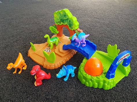 Dinosaur Park Play Set