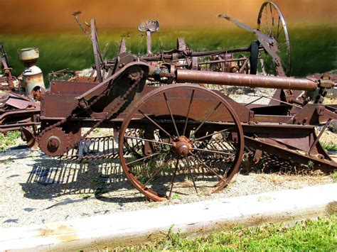 Rusty Old Farm Equipment Heath Farm In Emmett Idaho Antique Tractors