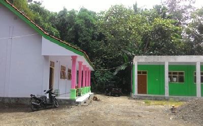 Semoga informasi ini berguna bagi anda. Lowongan Kerja Daerah Ambulu : Lowongan Kerja Daerah ...