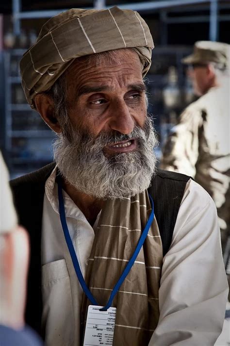 We link to the best sources from around the world. old man, beard, aging, afghanistan | Pikist