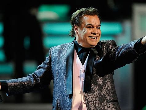 Juan Gabriel Mexican Superstar Singer Dead At 66 Hd Wallpaper Pxfuel