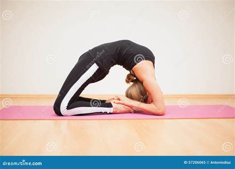 Backbend Pose In A Yoga Studio Stock Image Image Of Backbend Blond