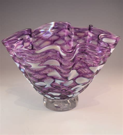 Scallop Bowl By Jacob Pfeifer Art Glass Bowl Artful Home Glass Art Blown Glass Bowls Art