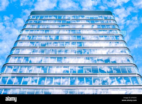 Skyscraper Windows Hi Res Stock Photography And Images Alamy