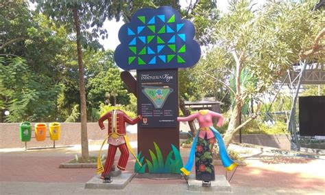 Taman Indonesia Kaya Taman Dengan Panggung Seni Yang Megah Di Semarang