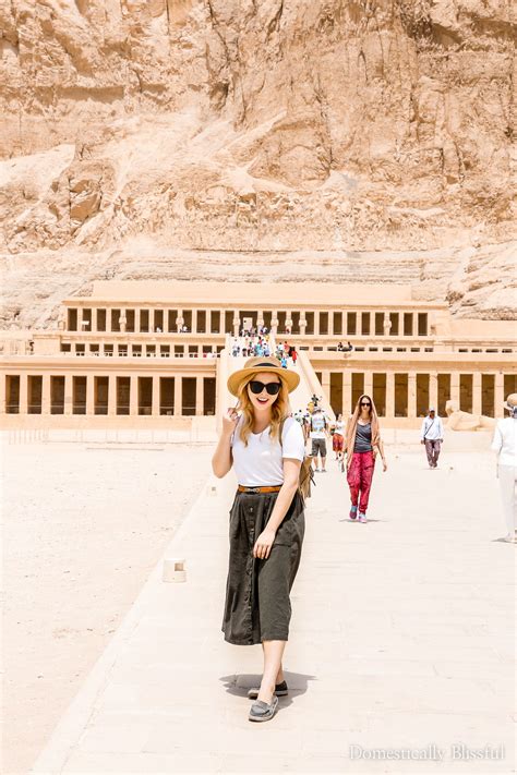 What To Wear In Egypt Travel Clothes Women Travel Outfit Egypt Travel