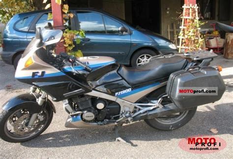 Yamaha released the fj1100 for model years 1984 and 1985. Yamaha FJ 1200 1992 Specs and Photos