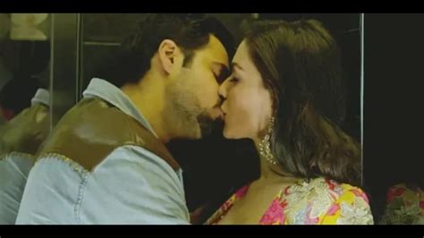 Humaima Malik All Hot Kissing Scenes In Raja Natwarlal Ultra Hd