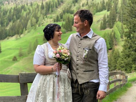 Innervillgraten tourism innervillgraten hotels innervillgraten bed and breakfast innervillgraten vacation rentals innervillgraten packages flights to innervillgraten innervillgraten attractions. Hochzeit • Gemeinde Innervillgraten - Osttirol, Tirol, Austria