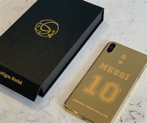 mirá el nuevo celular de lionel messi ¡es de oro