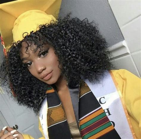 Hairstyles for graduation curly hair. Pinterest @spiciwasabi 🦋🦋🦋 Pre Graduation Selfie | Curly ...