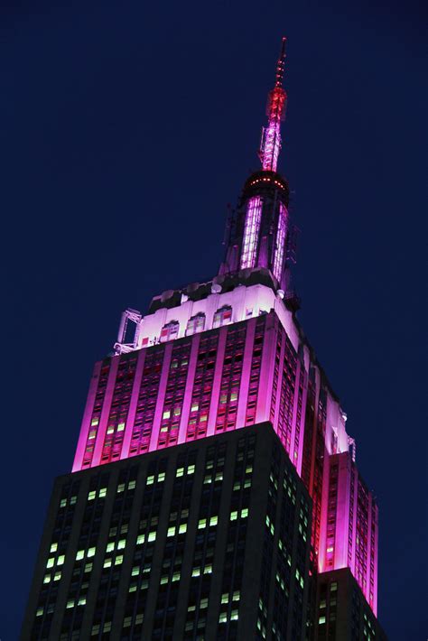 Picture Of Empire State Building Lit In Honor Of Valentine Flickr