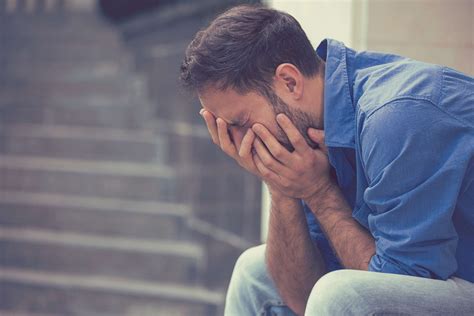 Emotional Breakdown Symptoms Causes And Coping