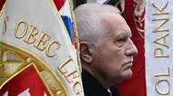 Projev prezidenta Václava Klause k výročí 17. listopadu před budovou ...